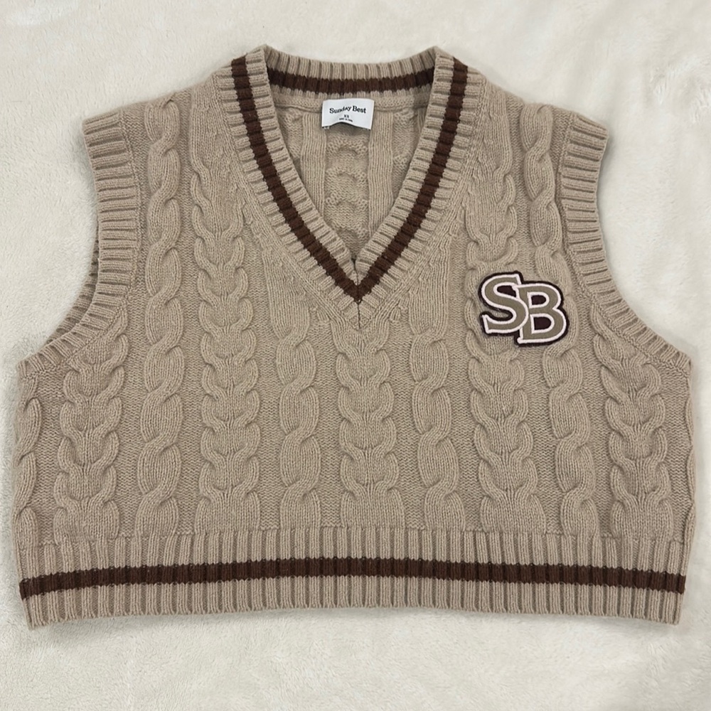 Sunday best sweater vest in xs